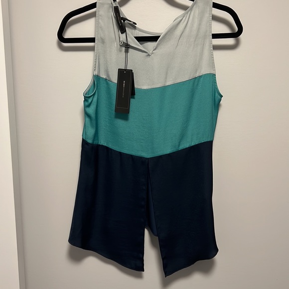 Brand new with tags BCBG Lucie top in xs - Picture 2 of 4